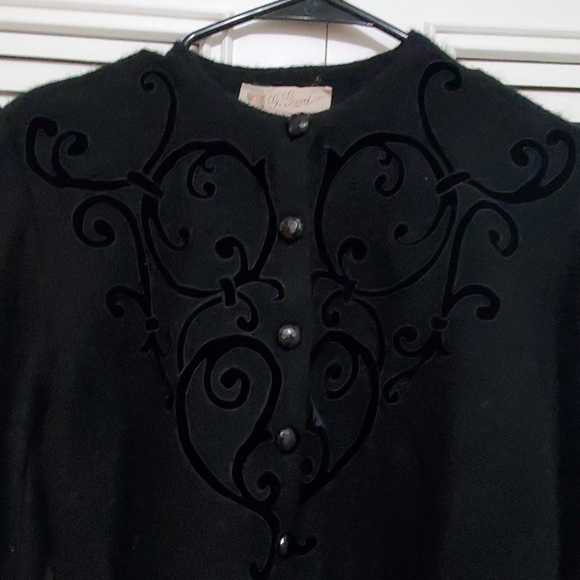 Vintage G. GUCCI Spa Sweater - Picture 2 of 8